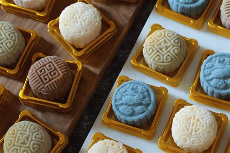 snow skin mooncake shelf life.